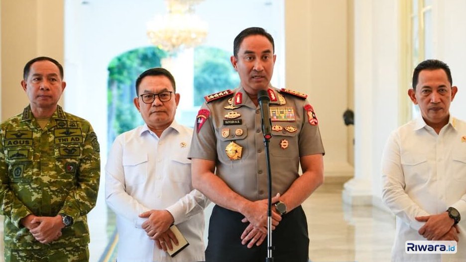 Kapolri Jenderal Suyudi Ario Seto di Istana